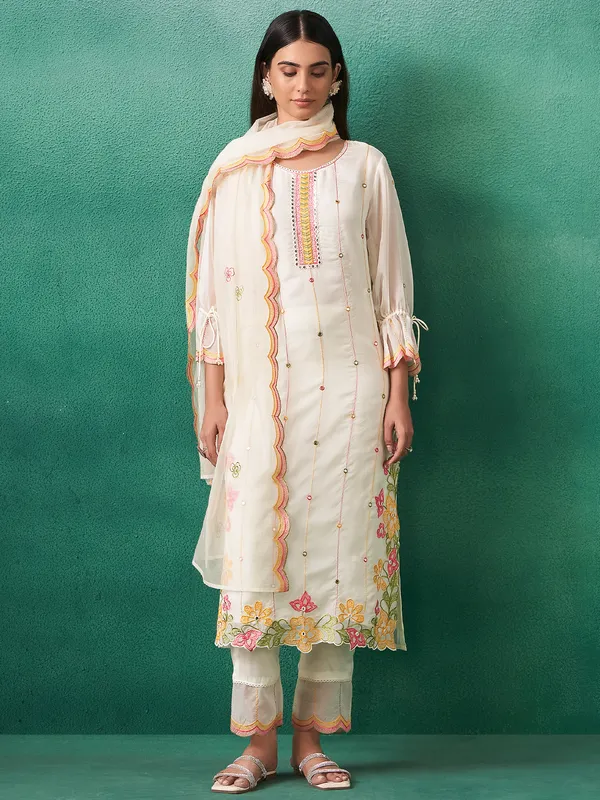 White_Organza_Embroidered_Kurta_Trouser_Dupatta_Set