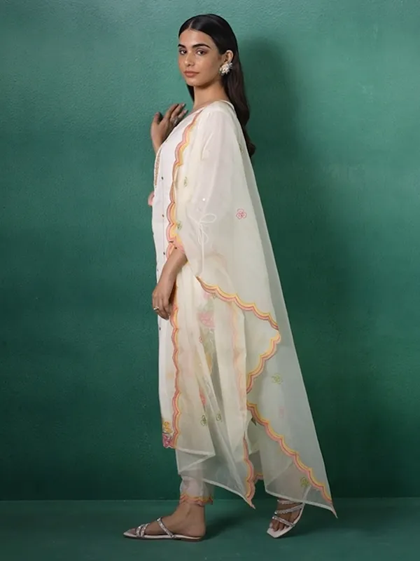 White_Organza_Embroidered_Kurta_Trouser_Dupatta_Set
