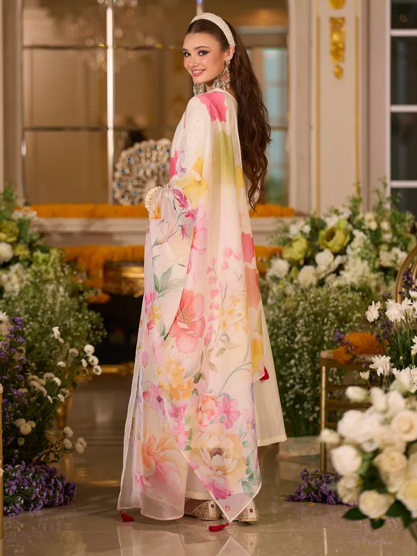 White_Embroidered_Silk_Blend_Kurta_Trouser_Dupatta_Set