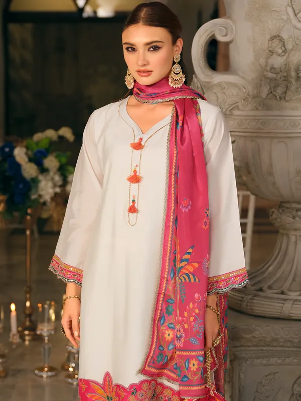 White_Embroidered_Silk_Blend_Kurta_Trouser_Dupatta_Set
