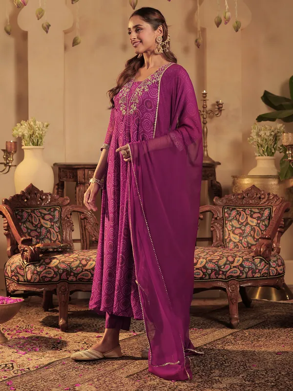 Burgundy_Embroidered_Georgette_Kurta_Trouser_Dupatta_Set