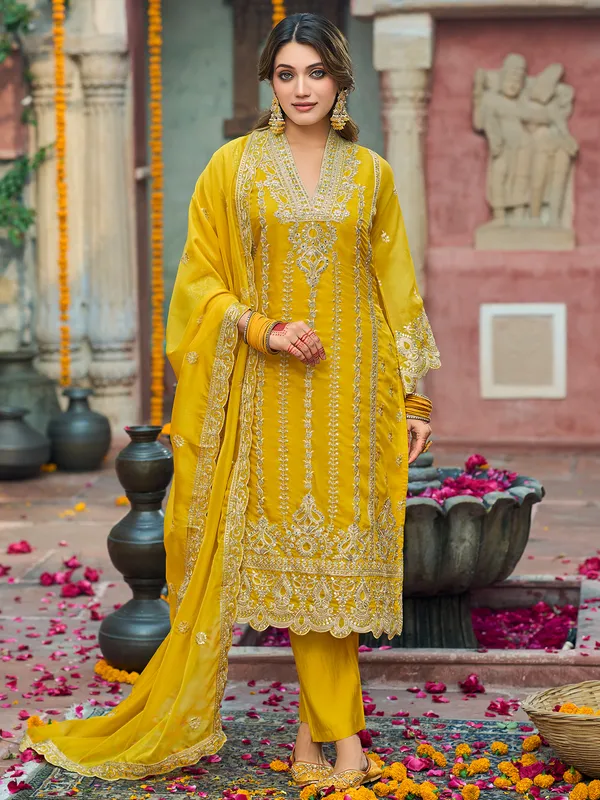 Yellow_Embroidered_Organza_Kurta_Trouser_Dupatta_Set
