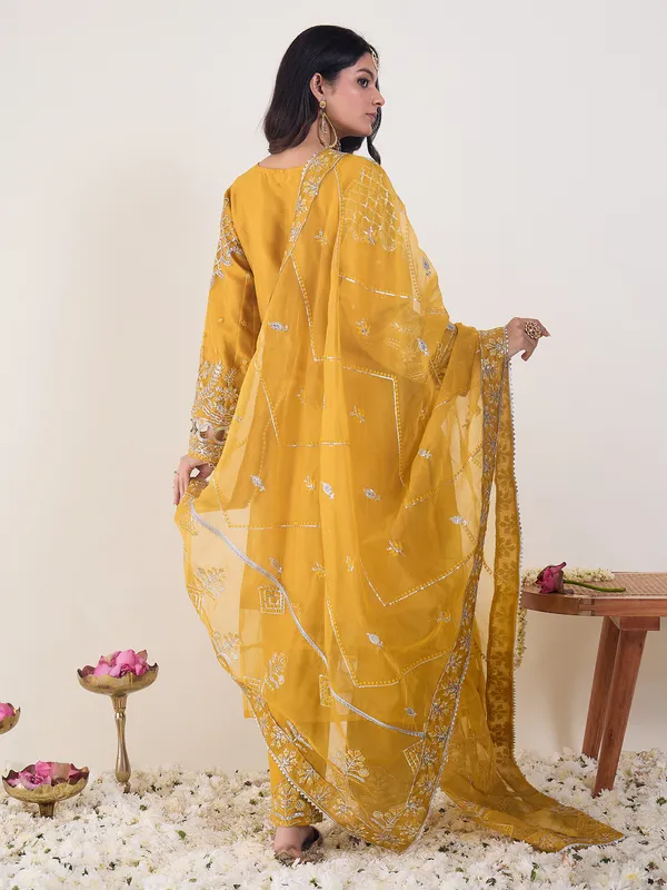 Yellow_Embroidered_Organza_Kurta_Trouser_Dupatta_Set