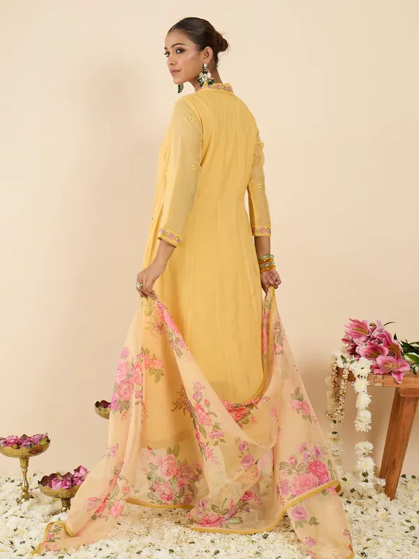 Yellow_Embroidered_Organza_Kurta_Trouser_Dupatta_Set