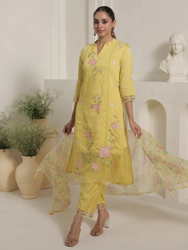 Yellow_Embroidered_Cotton_Blend_Kurta_Trouser_Dupatta_Set