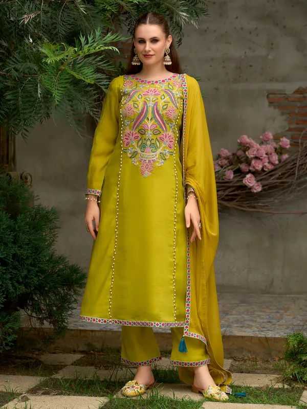 Yellow_Embroidered_Silk_Blend_Kurta_Trouser_Dupatta_Set
