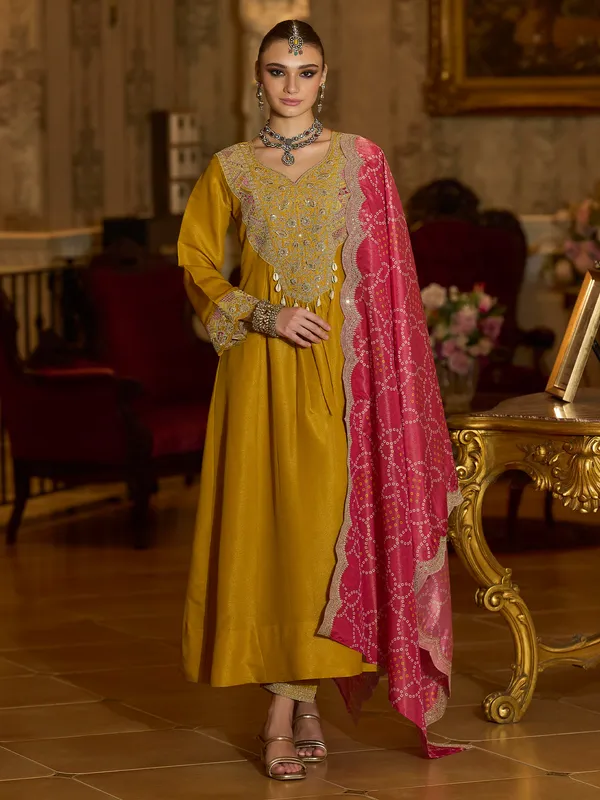 Yellow_Embroidered_Silk_Blend_Kurta_Trouser_Dupatta_Set