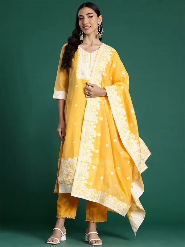 Yellow_Woven_Design_Chanderi_Silk_Kurta_Trouser_Dupatta_Set