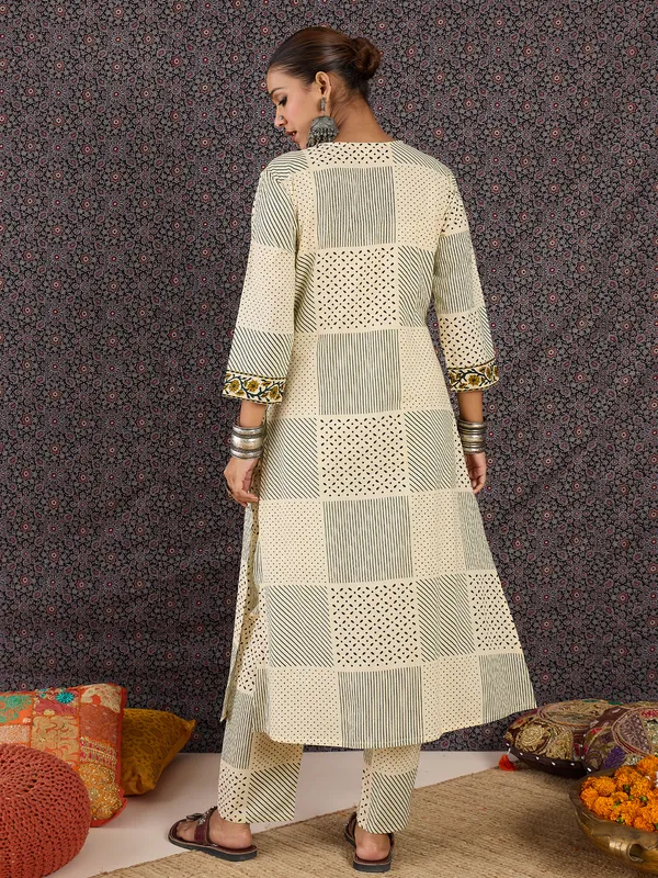 Beige_Printed_Pure_Cotton_Kurta_Trouser_Set