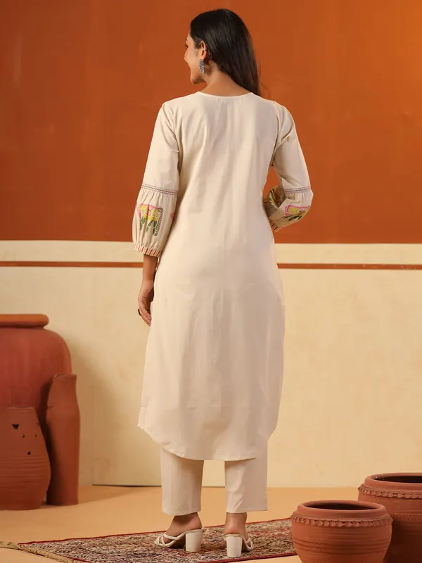 Beige_Printed_Pure_Cotton_Kurta_Trouser_Set