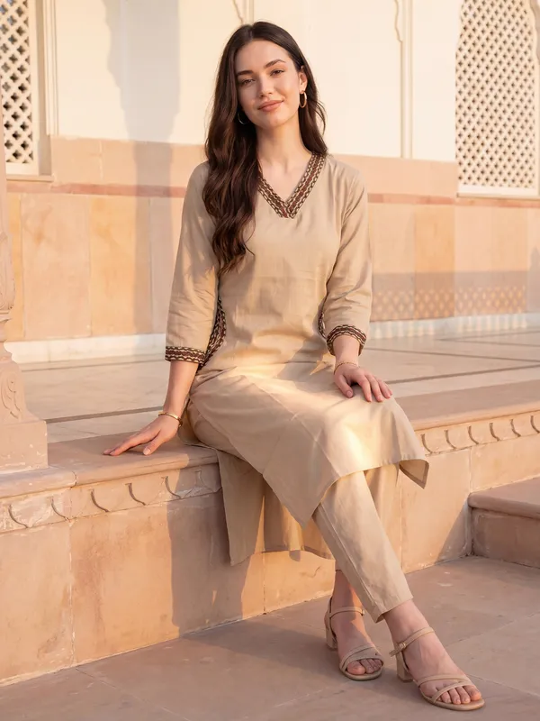 Beige_Printed_Pure_Cotton_Kurta_Trouser_Set