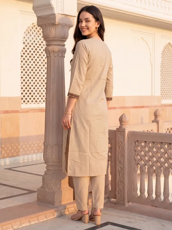 Beige_Printed_Pure_Cotton_Kurta_Trouser_Set