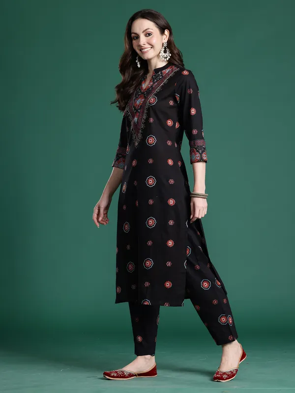 Black_Printed_Pure_Cotton_Kurta_Trouser_Set