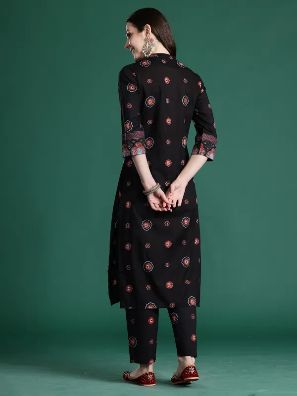 Black_Printed_Pure_Cotton_Kurta_Trouser_Set