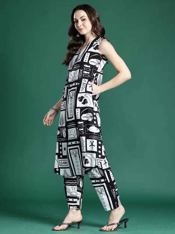 Black_Printed_Pure_Cotton_Kurta_Trouser_Set