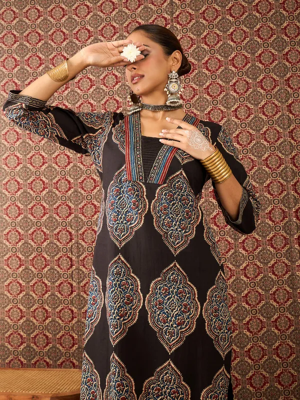 Black_Printed_Pure_Cotton_Kurta_Trouser_Set