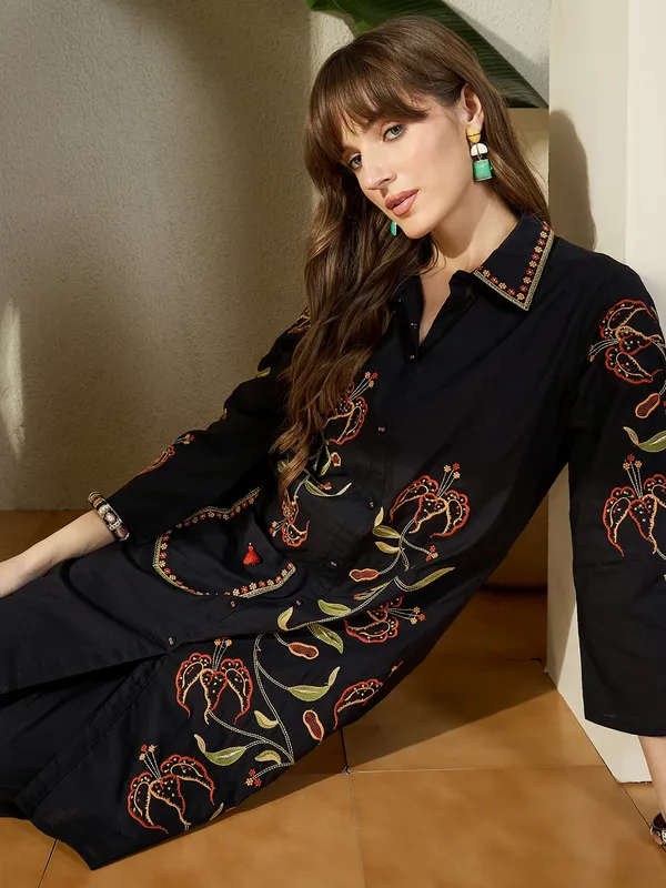 Black_Embroidered_Pure_Cotton_Kurta_Trouser_Set