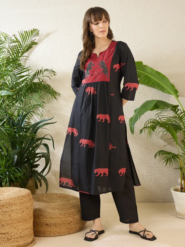 Black_Embroidered_Pure_Cotton_Kurta_Trouser_Set
