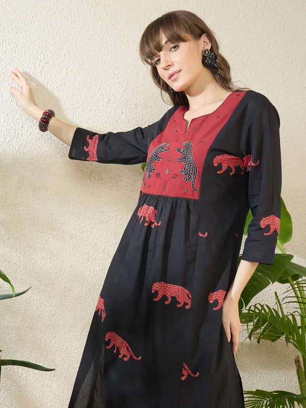Black_Embroidered_Pure_Cotton_Kurta_Trouser_Set