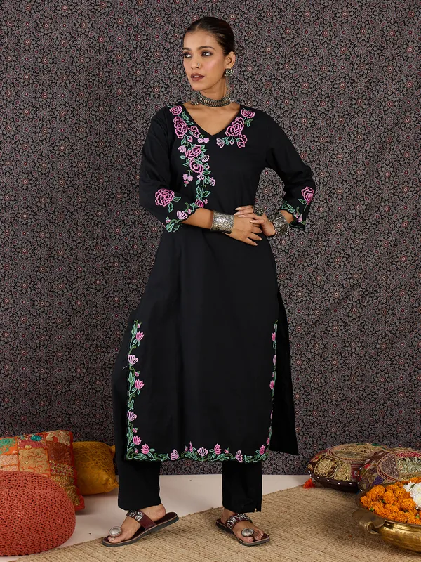 Black_Embroidered_Pure_Cotton_Kurta_Trouser_Set
