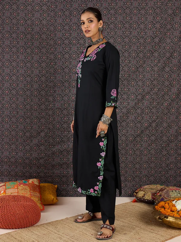 Black_Embroidered_Pure_Cotton_Kurta_Trouser_Set