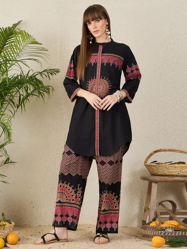 Black_Cotton_A-Line_Kurta_with_Palazzos