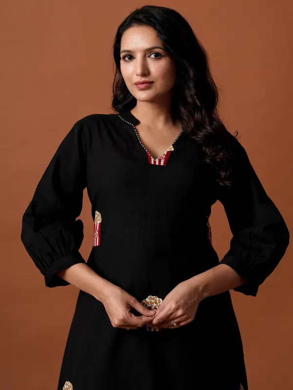 Black_Embroidered_Pure_Cotton_Kurta_Trouser_Set