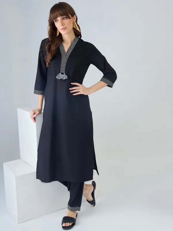 Black_Embroidered_Pure_Cotton_Kurta_Trouser_Set