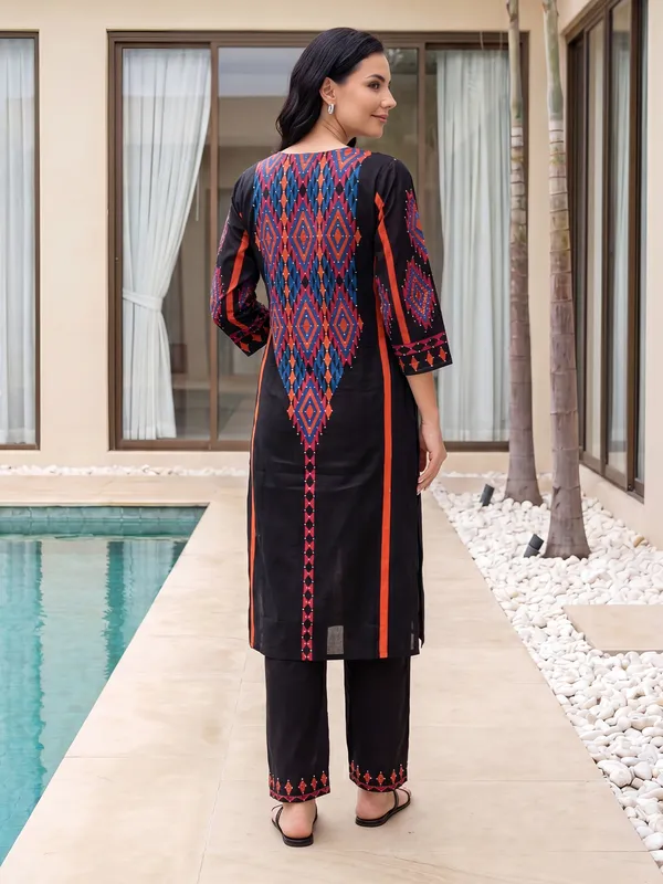 Black_Embroidered_Pure_Cotton_Kurta_Trouser_Set