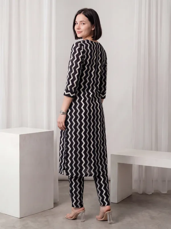Black_Printed_Pure_Cotton_Kurta_Trouser_Set