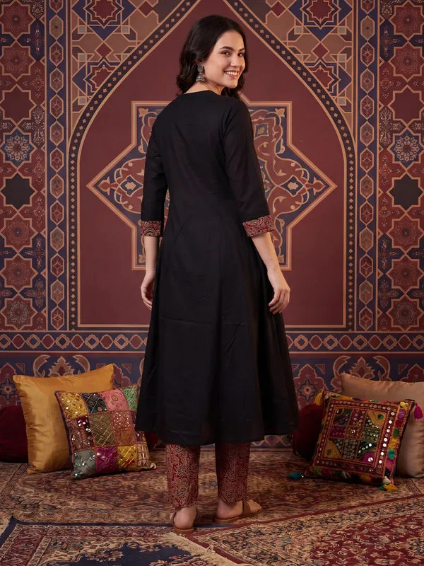 Black_Printed_Pure_Cotton_Kurta_Trouser_Set