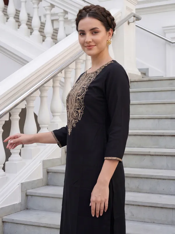 Black_Embroidered_Pure_Cotton_Kurta_Trouser_Set