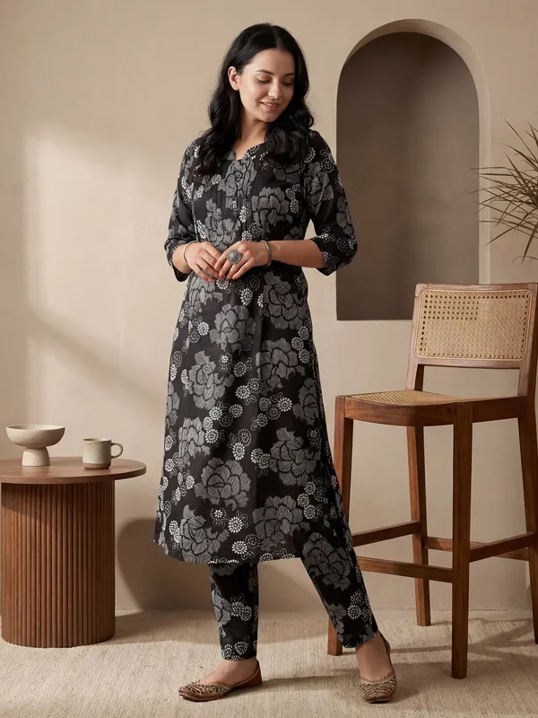 Black_Printed_Pure_Cotton_Kurta_Trouser_Set