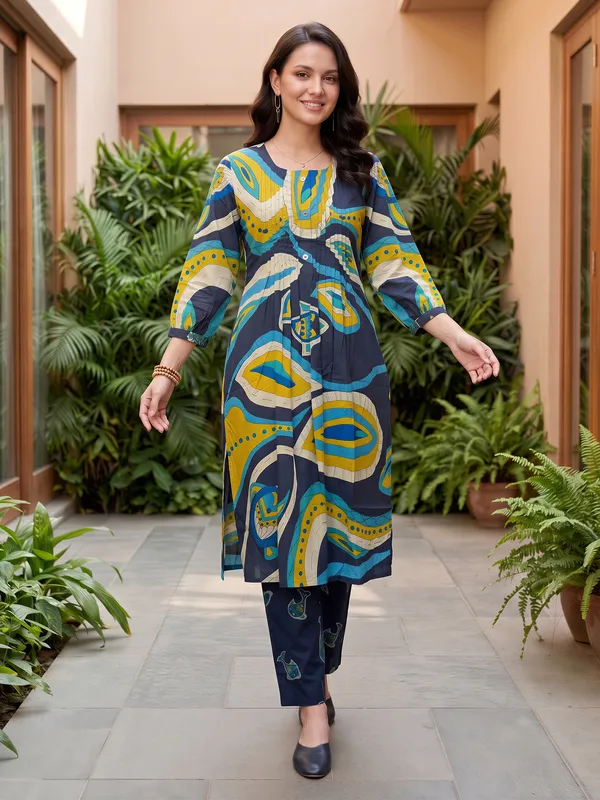 Multicolor_Printed_Pure_Cotton_Kurta_Trouser_Set