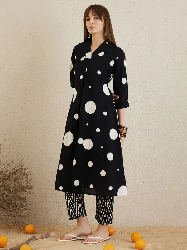Black_Printed_Pure_Cotton_Kurta_Trouser_Set