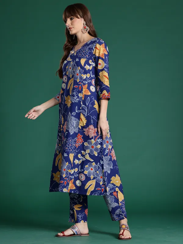 Blue_Printed_Pure_Cotton_Kurta_Trouser_Set