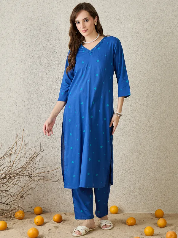 Blue_Cotton_Straight_Kurta_with_Trousers