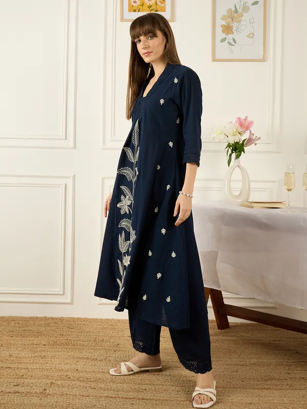 Blue_Cotton-Blend_A-Line_Kurta_with_Palazzos