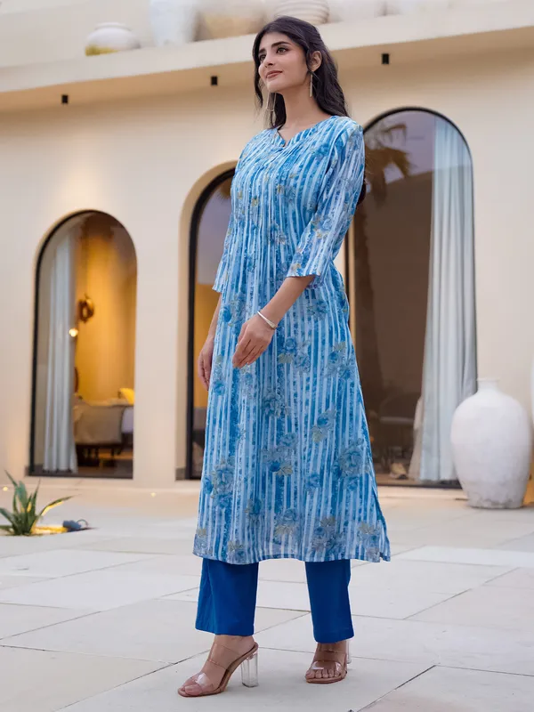 Blue_Cotton_A-Line_Kurta_with_Trousers