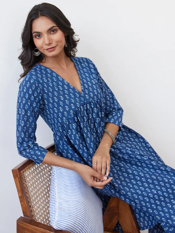 Blue_Printed_Pure_Cotton_Kurta_Trouser_Set