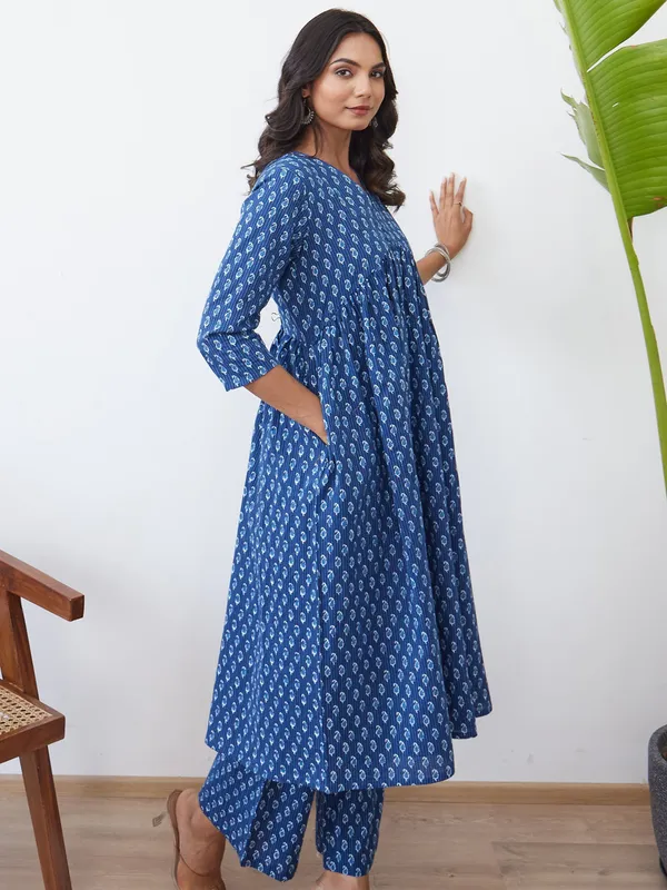Blue_Printed_Pure_Cotton_Kurta_Trouser_Set