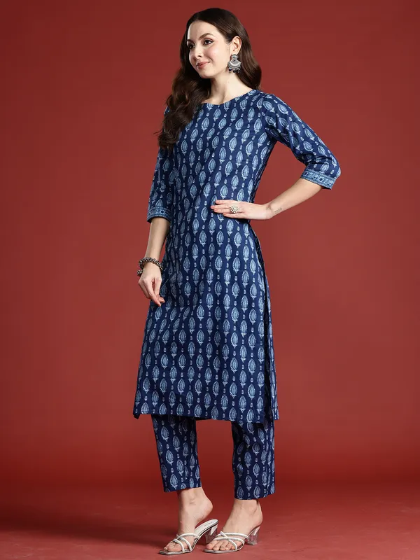 Blue_Printed_Pure_Cotton_Kurta_Trouser_Set