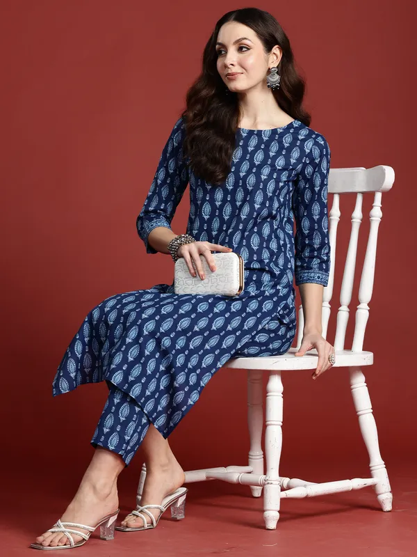 Blue_Printed_Pure_Cotton_Kurta_Trouser_Set