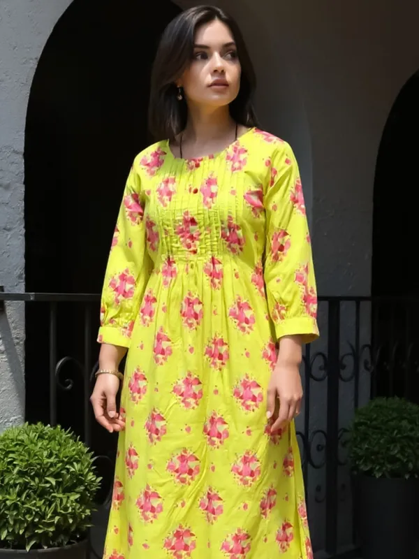 Green_Printed_Pure_Cotton_Kurta_Trouser_Set