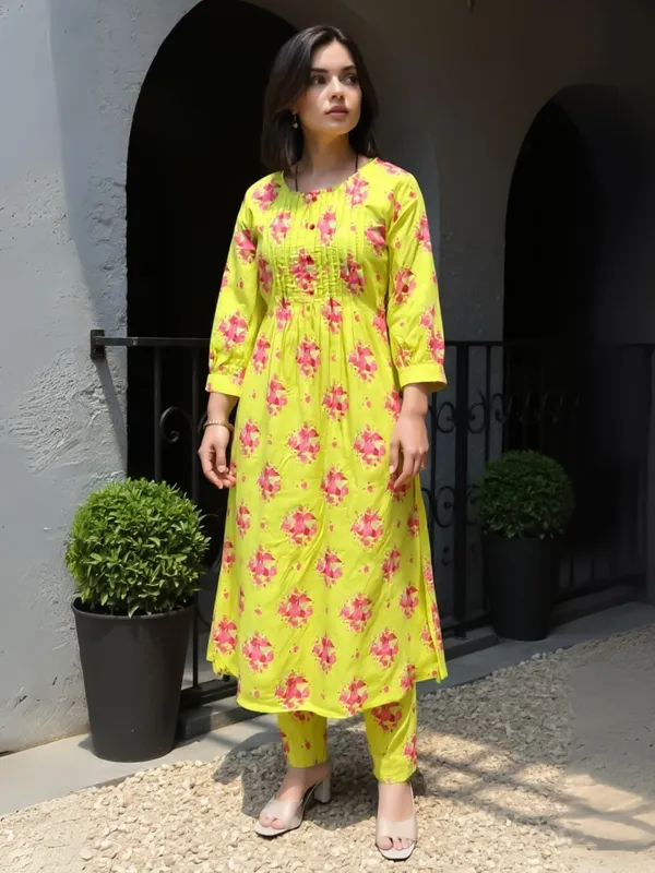 Green_Printed_Pure_Cotton_Kurta_Trouser_Set