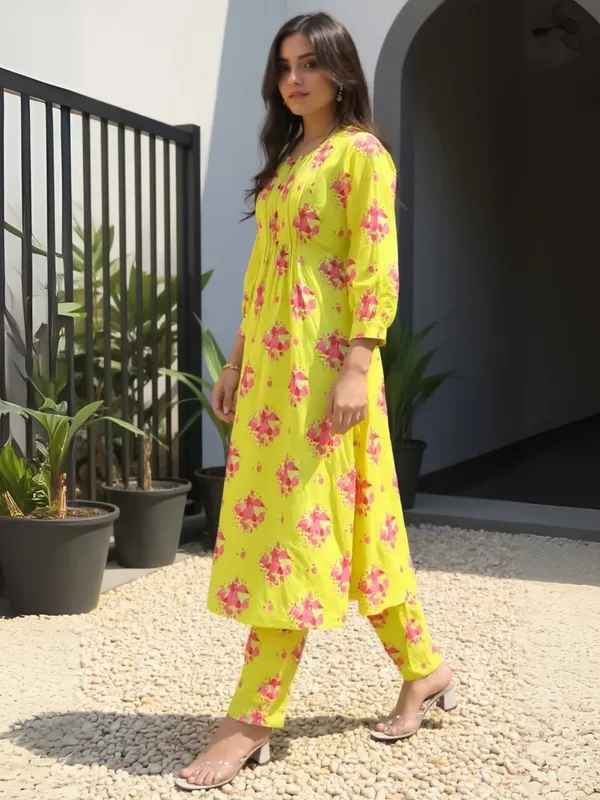 Green_Printed_Pure_Cotton_Kurta_Trouser_Set