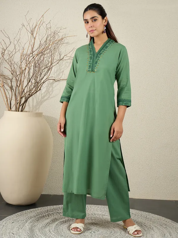 Green_Embroidered_Pure_Cotton_Kurta_Trouser_Set