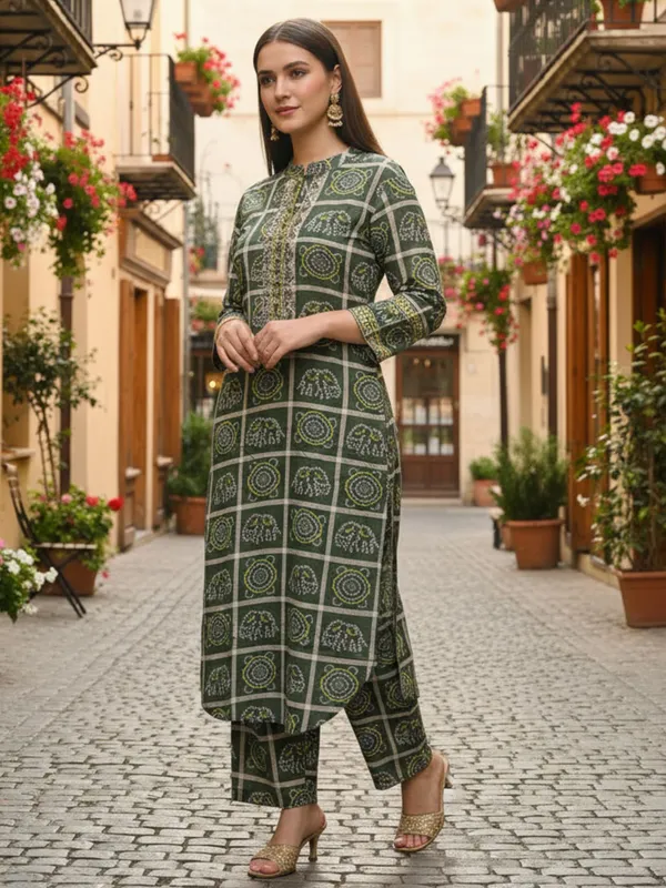 Green_Printed_Pure_Cotton_Kurta_Trouser_Set