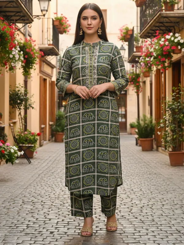 Green_Printed_Pure_Cotton_Kurta_Trouser_Set