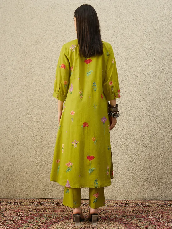 Green_Cotton_A-Line_Kurta_with_Trousers